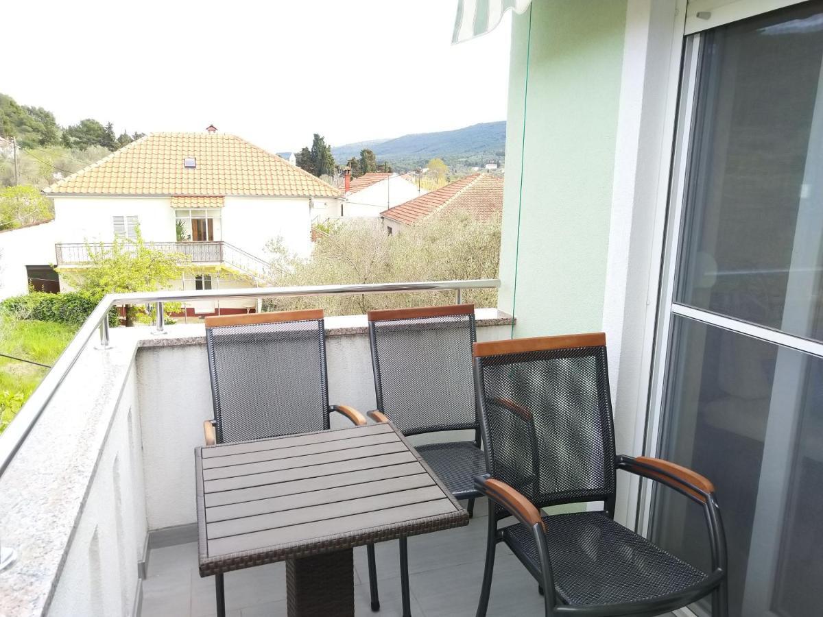 Admiral Apartment Brbinj Luaran gambar