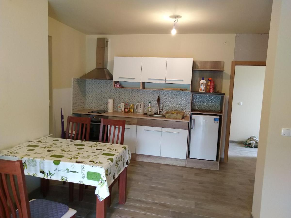 Admiral Apartment Brbinj Luaran gambar